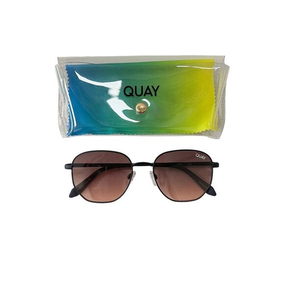 Quay Australia Big Time Sunglasses Black Brown To Orange Round main image 4